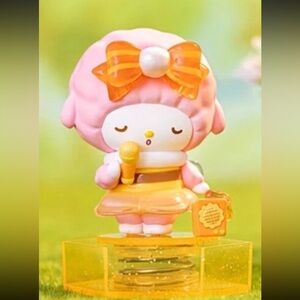Top Toy x Sanrio Characters Little Bee Concert Series Figure MY SWEET PIANO